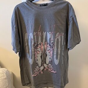 Nasty Gal Ride’Em Cowboy Gray Graphic T-Shirt Pink Cowboy Boots Size 2X